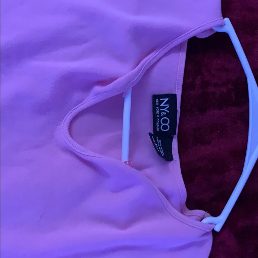 A pink long sleeve - Picture 3 of 4